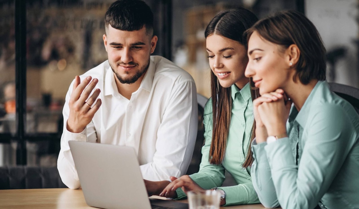 Cash Flow vs. Profit: Why Your Business Can Be Profitable and Still Struggling